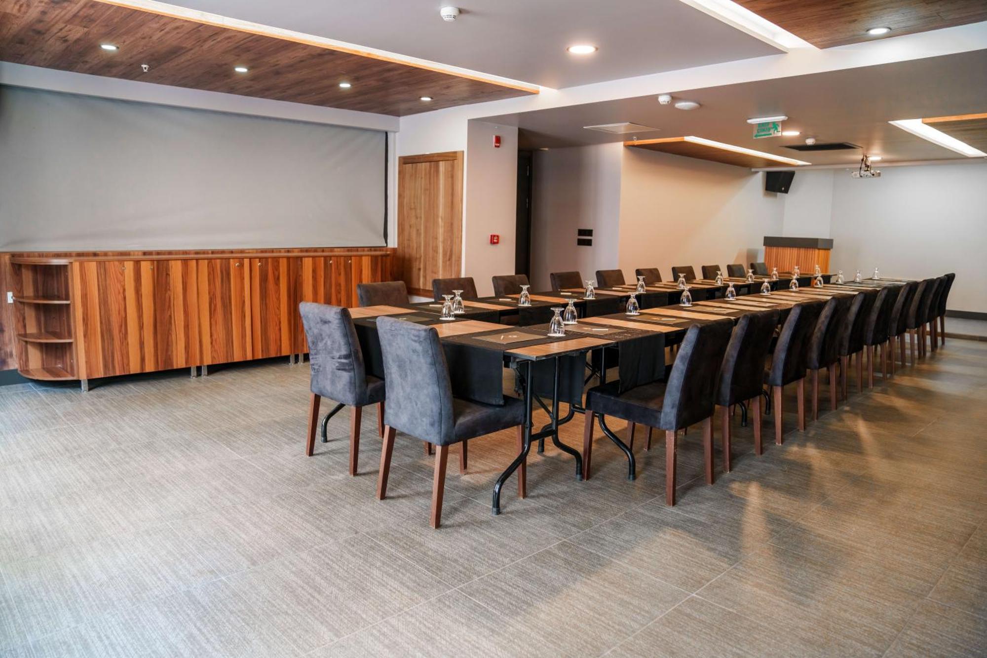 Sennacity Hotel Эскишехир Экстерьер фото